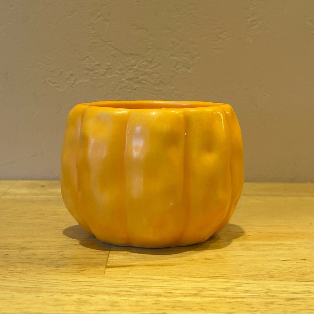 Sand & Fog Tropical Harvest Scented Pumpkin Face Candle. Brand New! - Picture 4 of 4